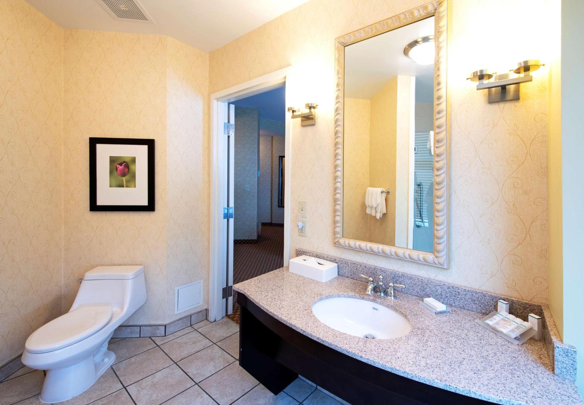 Hilton Garden Inn Ottawa Airport Exterior foto